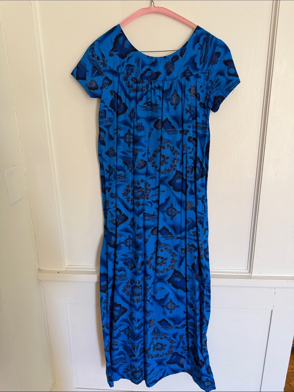 Ui- Maikai Vintage floral & island Royal Blue & Black Patterned Maxi Dress - Picture 7 of 7